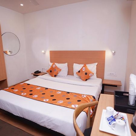 Hotel Mira Residency- Outer Ring Road, Paschim Vihar Delhi  Buitenkant foto