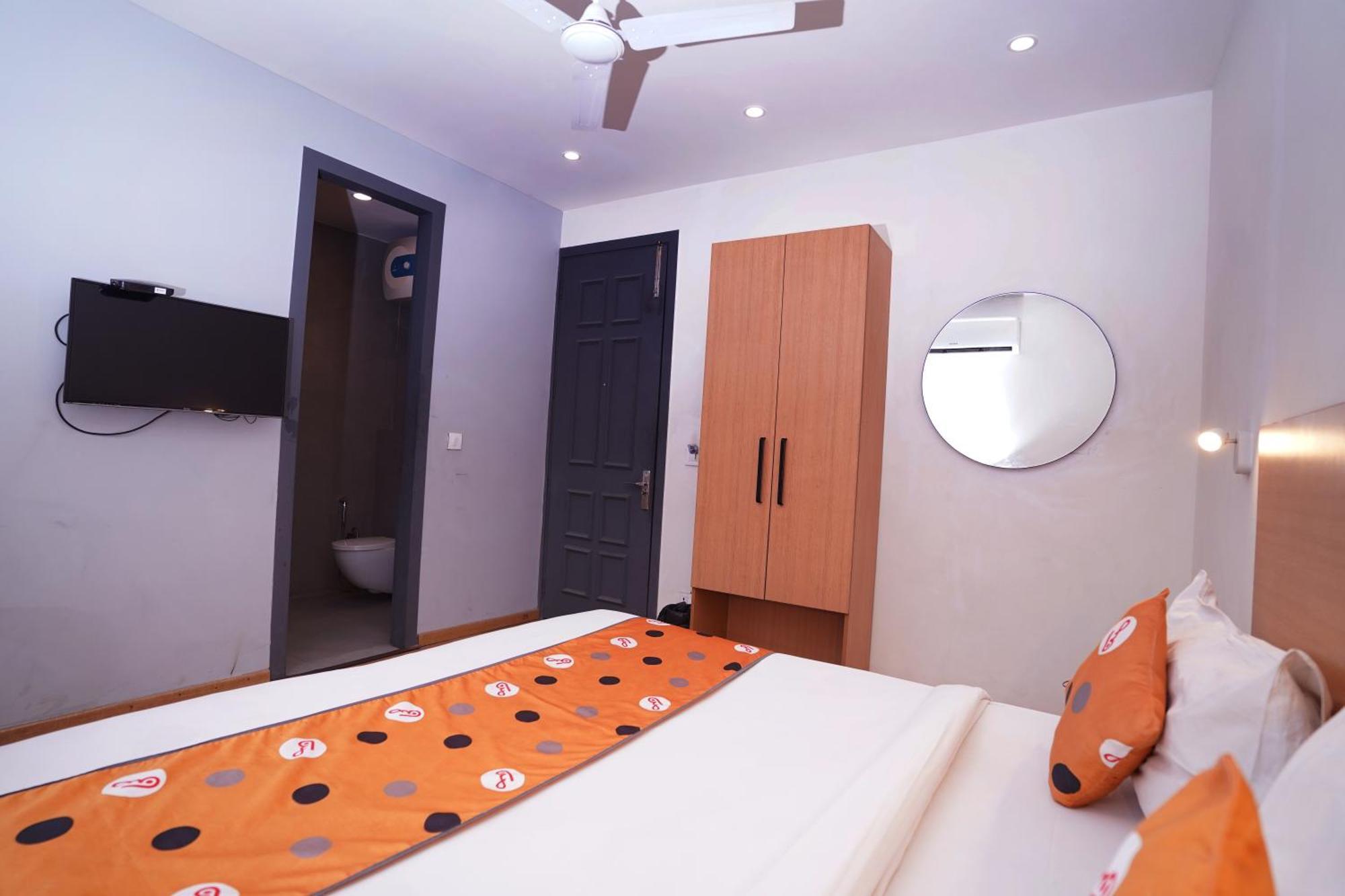 Hotel Mira Residency- Outer Ring Road, Paschim Vihar Delhi  Buitenkant foto