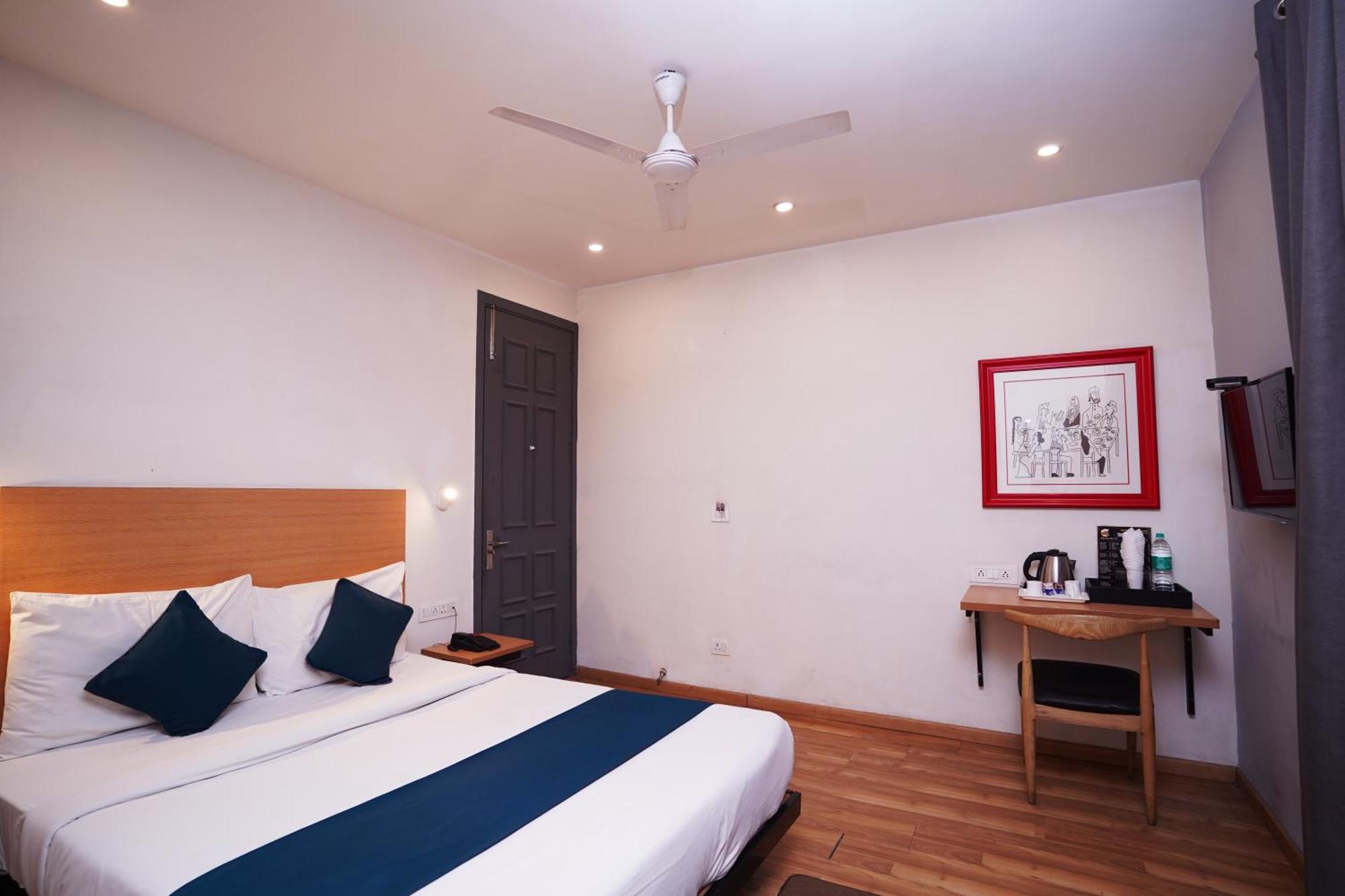 Hotel Mira Residency- Outer Ring Road, Paschim Vihar Delhi  Buitenkant foto
