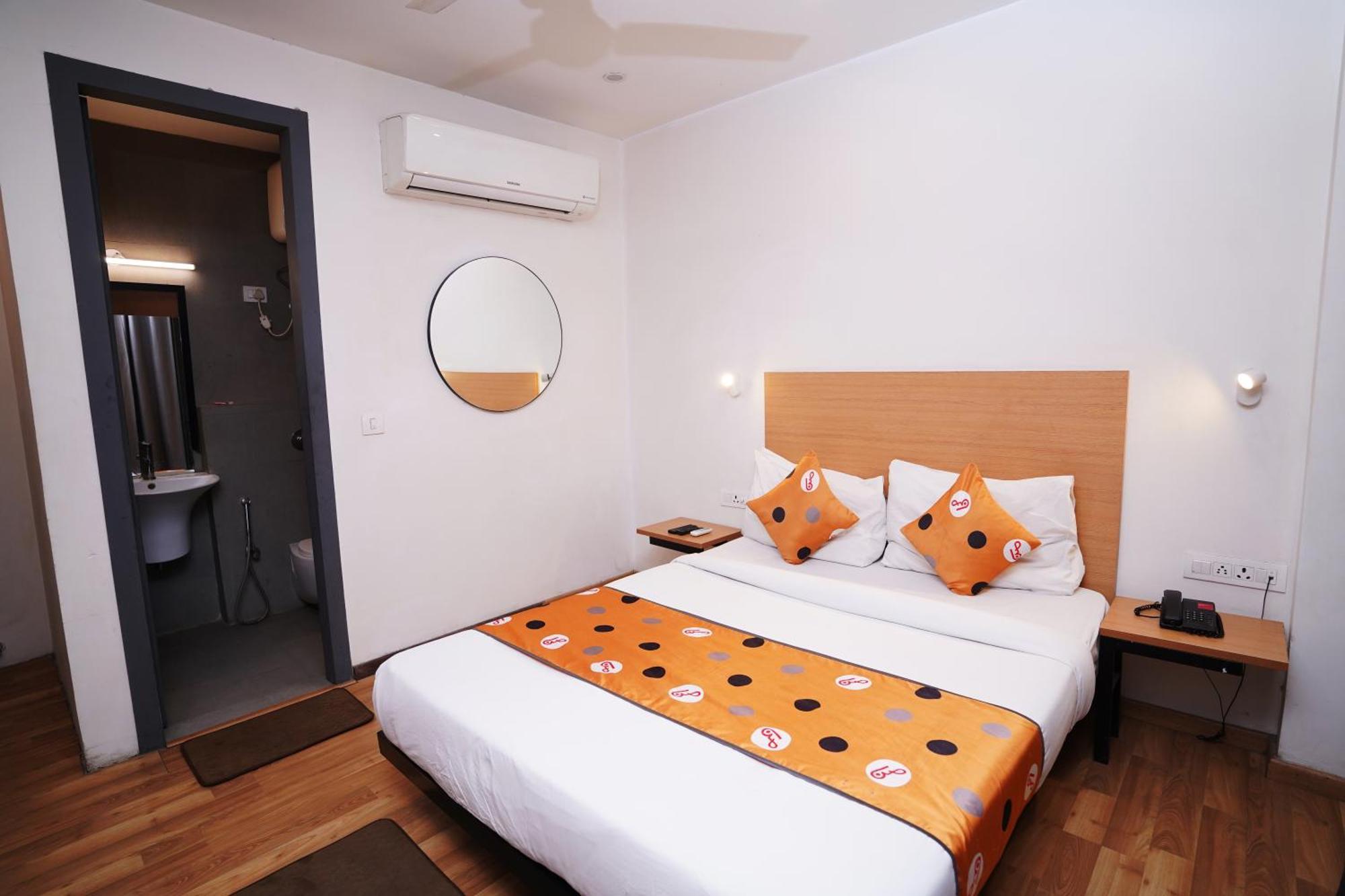 Hotel Mira Residency- Outer Ring Road, Paschim Vihar Delhi  Buitenkant foto