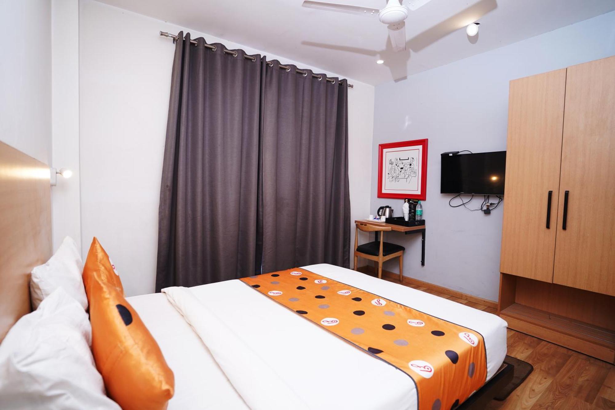 Hotel Mira Residency- Outer Ring Road, Paschim Vihar Delhi  Buitenkant foto