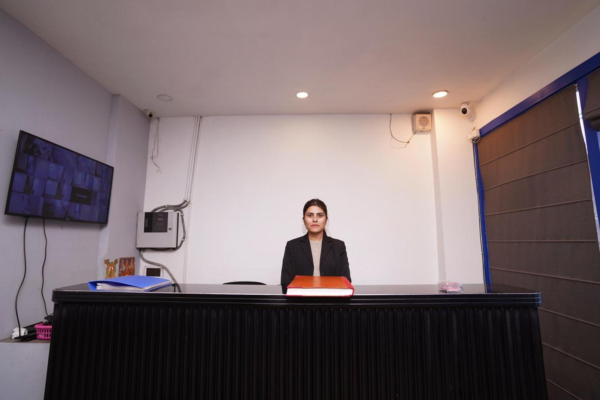 Hotel Mira Residency- Outer Ring Road, Paschim Vihar Delhi  Buitenkant foto